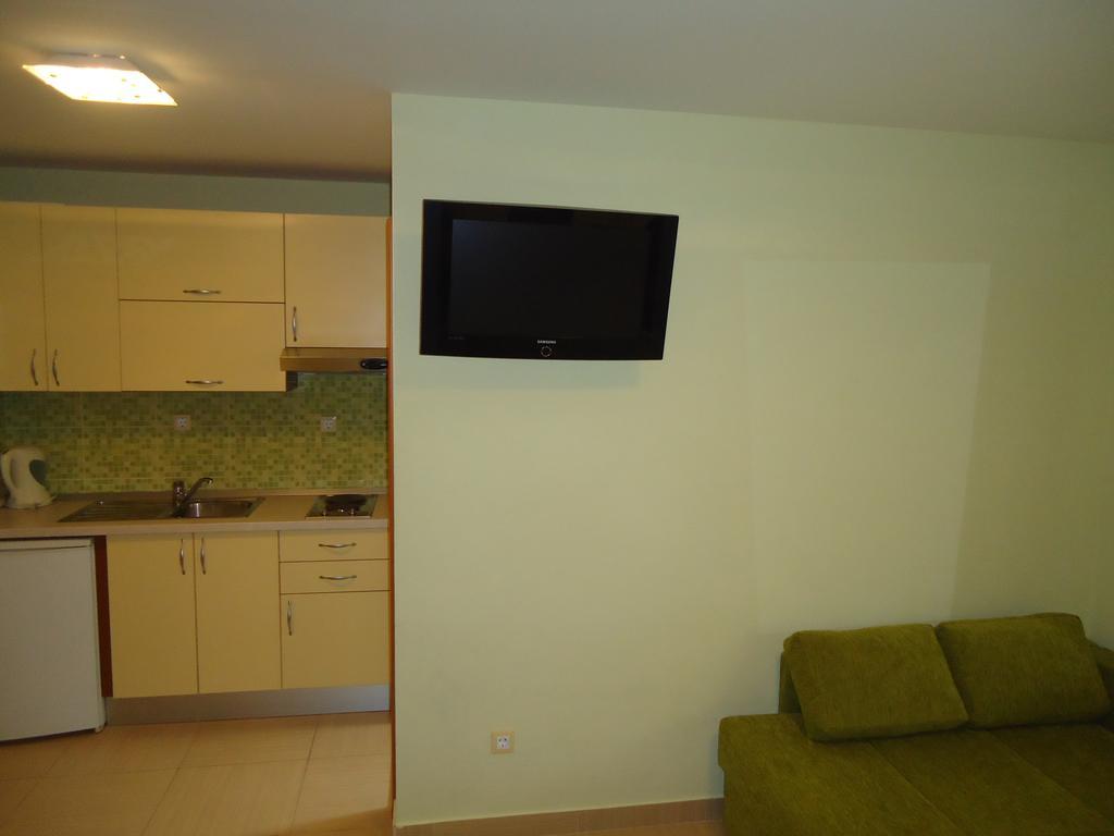 Villa Grgo Apartments Тучепи Номер фото