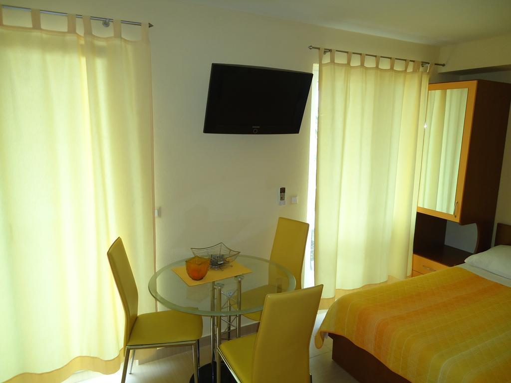 Villa Grgo Apartments Тучепи Номер фото