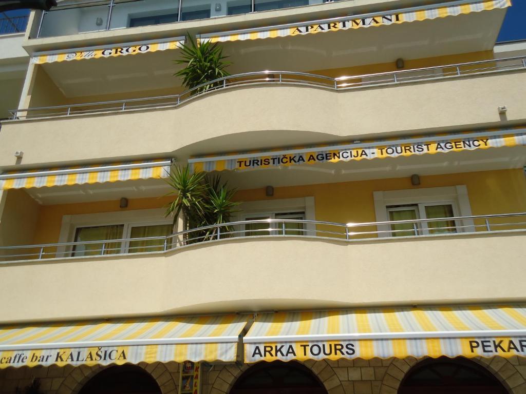 Villa Grgo Apartments Тучепи Екстер'єр фото