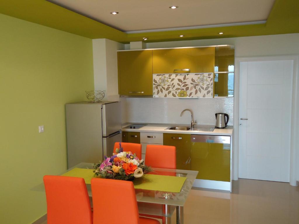 Villa Grgo Apartments Тучепи Номер фото